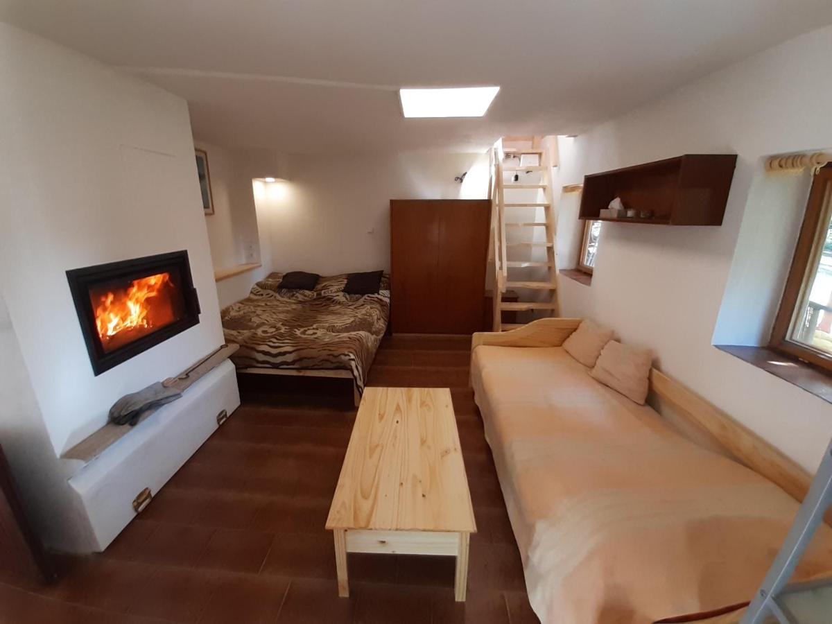 Holiday home Zajícovi Rabyne Exteriér fotografie